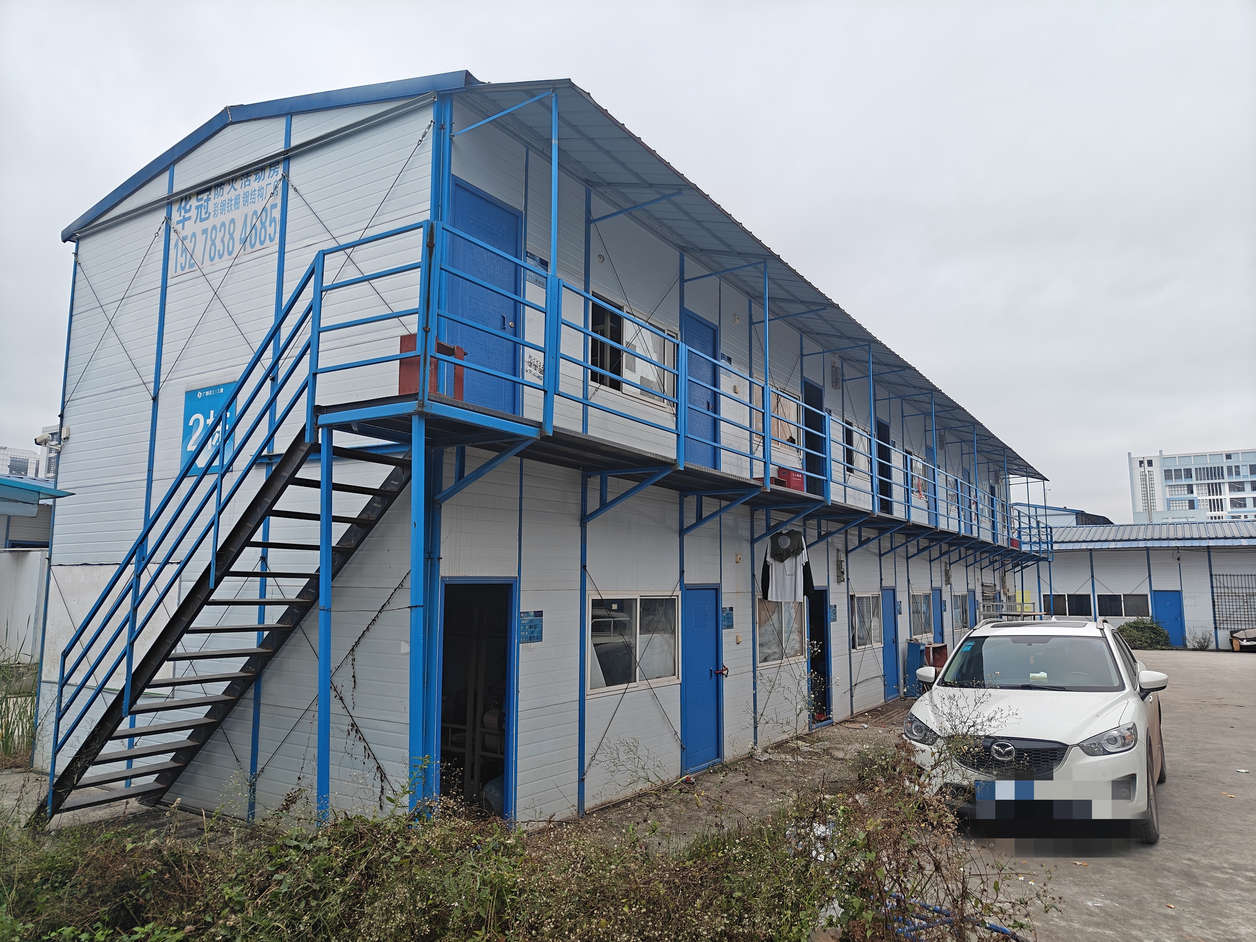 坡顶活动板房价格_虹翔再生资源回收中心_坡顶活动板房品牌排名